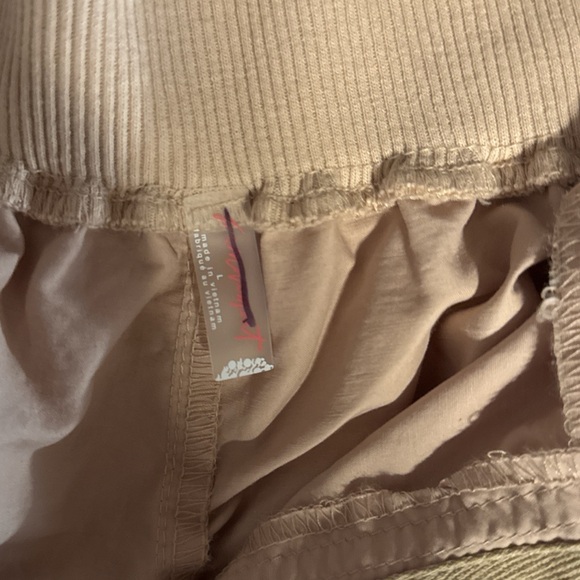 Free People Mesmerize Me Pants NWOT Size Large - Picture 7 of 8